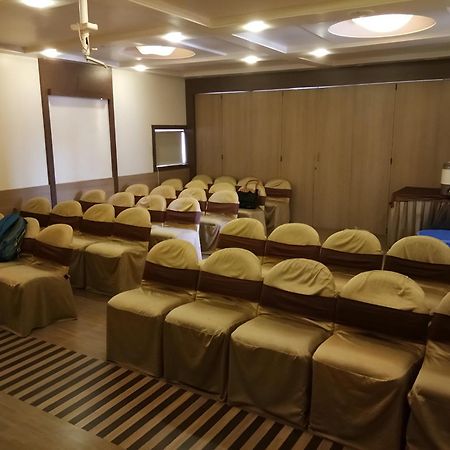 New Hotel Europa Inn Rajkot Luaran gambar
