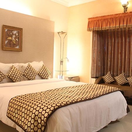 New Hotel Europa Inn Rajkot Luaran gambar