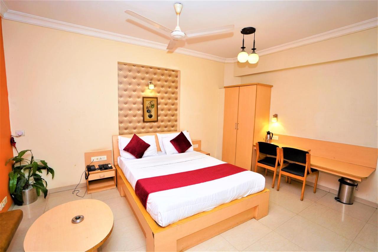 New Hotel Europa Inn Rajkot Luaran gambar