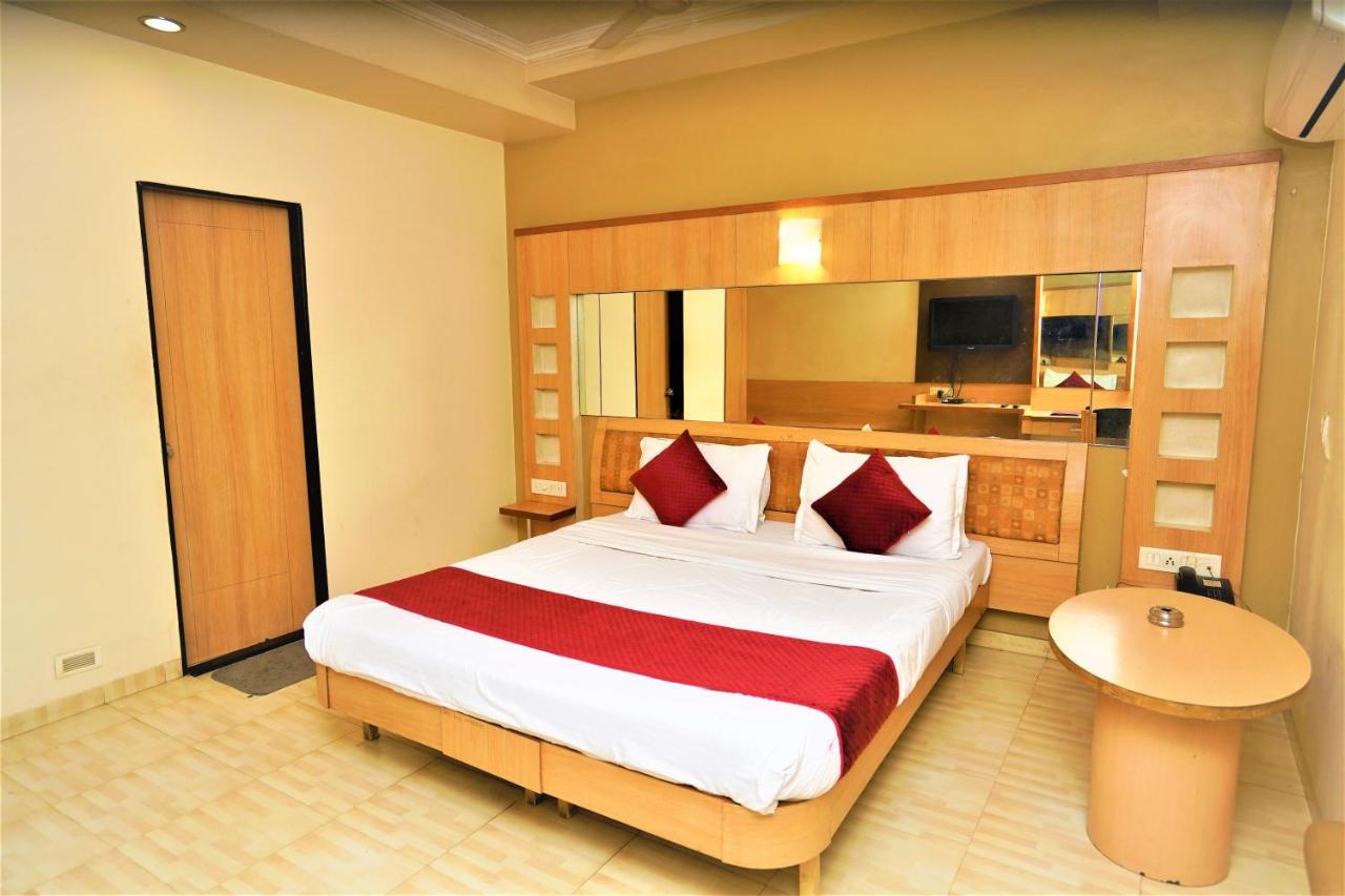 New Hotel Europa Inn Rajkot Luaran gambar