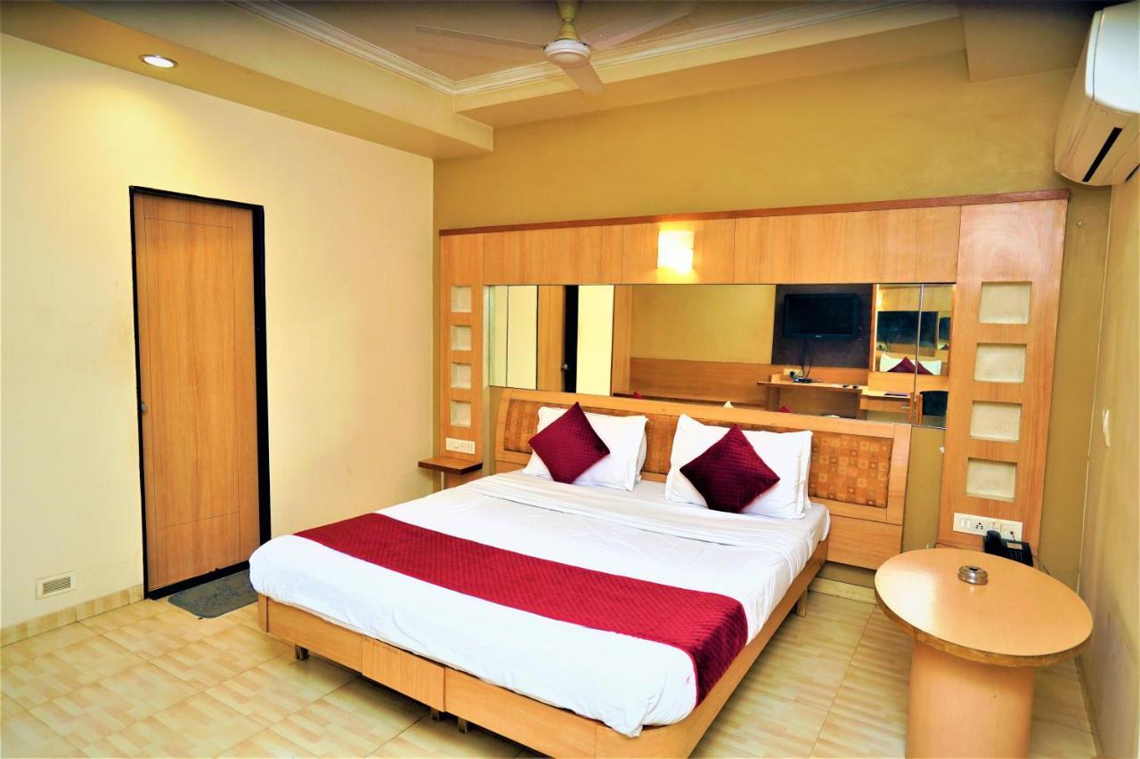 New Hotel Europa Inn Rajkot Luaran gambar