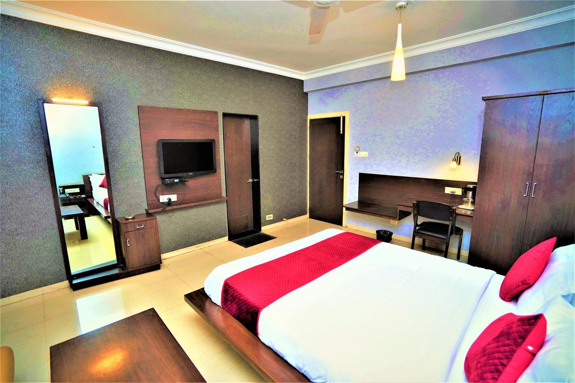 New Hotel Europa Inn Rajkot Luaran gambar