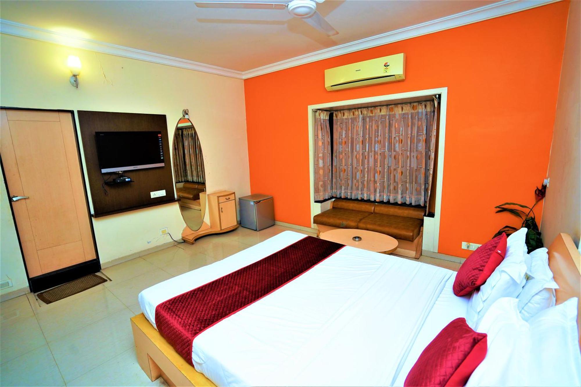 New Hotel Europa Inn Rajkot Luaran gambar