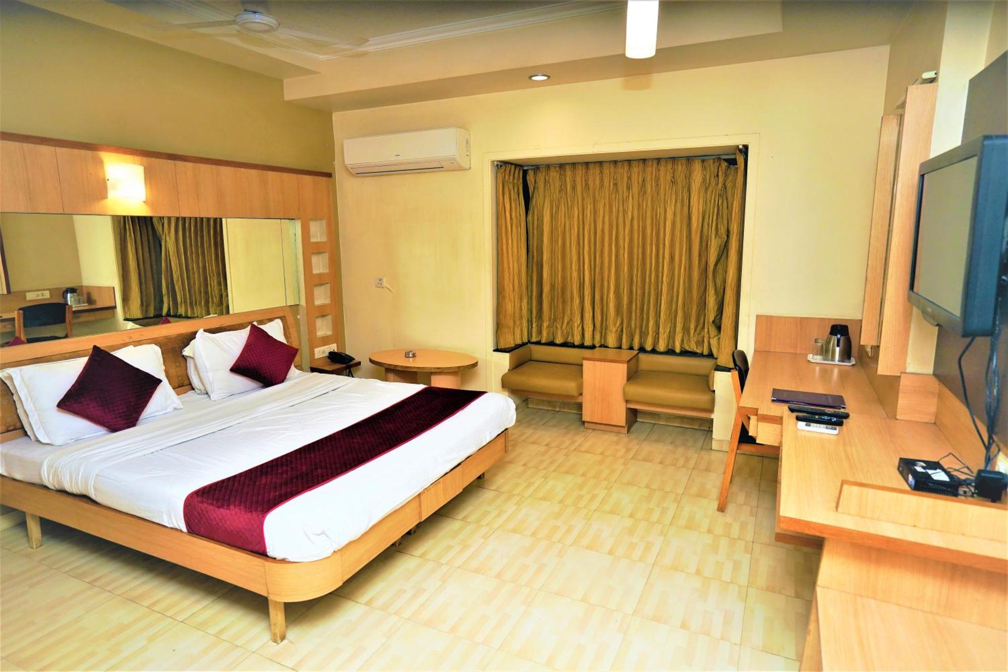 New Hotel Europa Inn Rajkot Luaran gambar