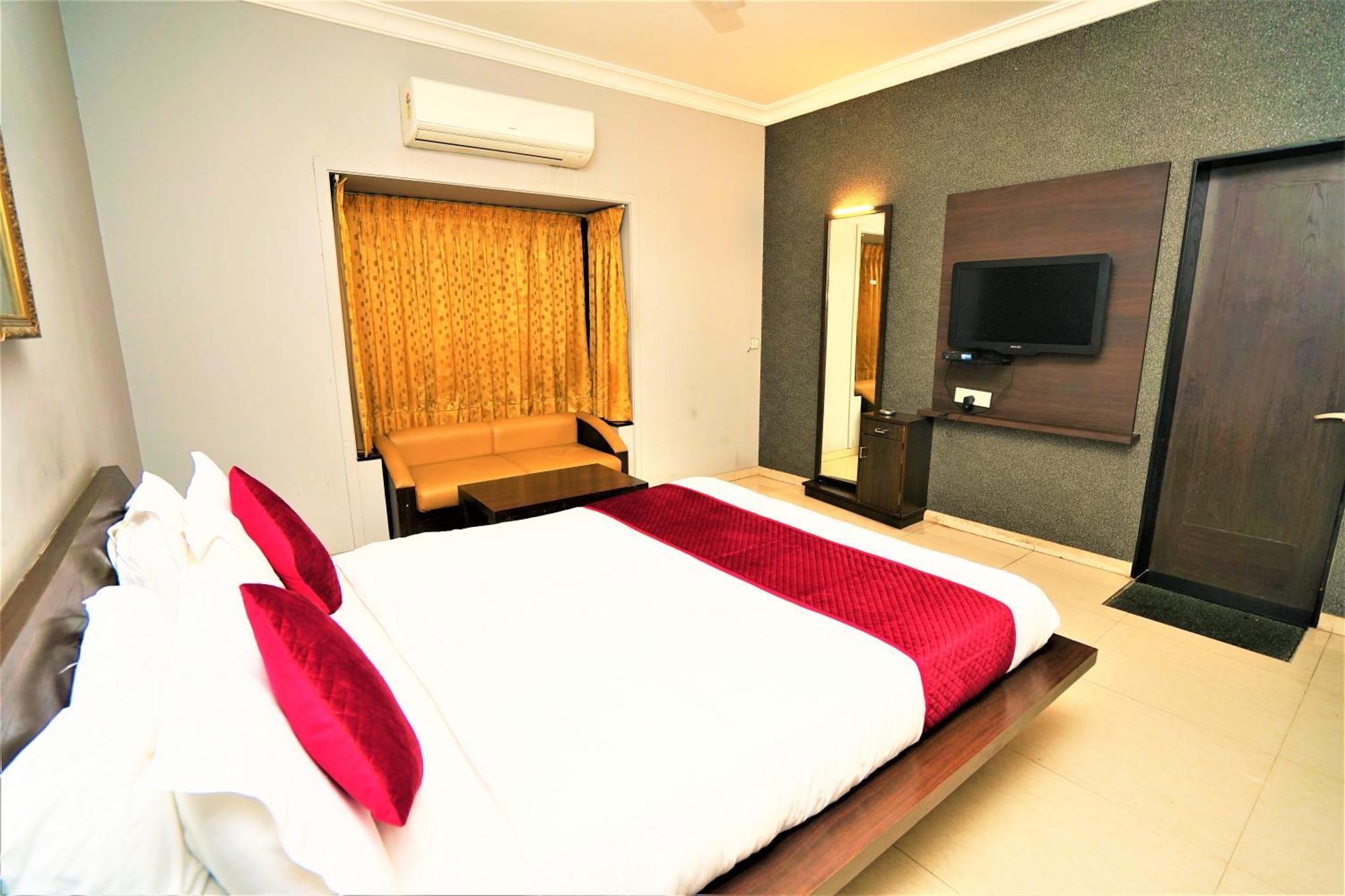 New Hotel Europa Inn Rajkot Luaran gambar