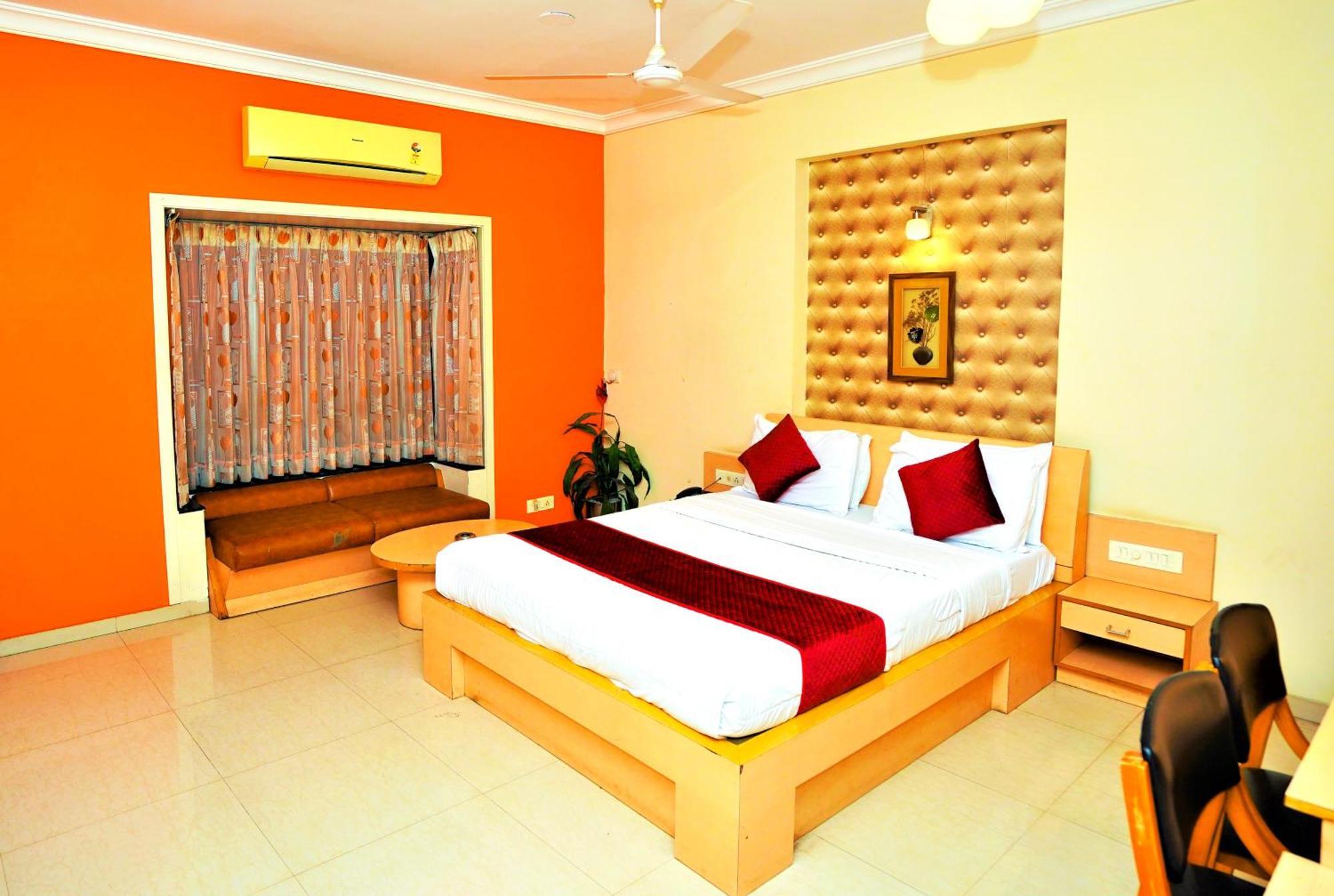 New Hotel Europa Inn Rajkot Luaran gambar