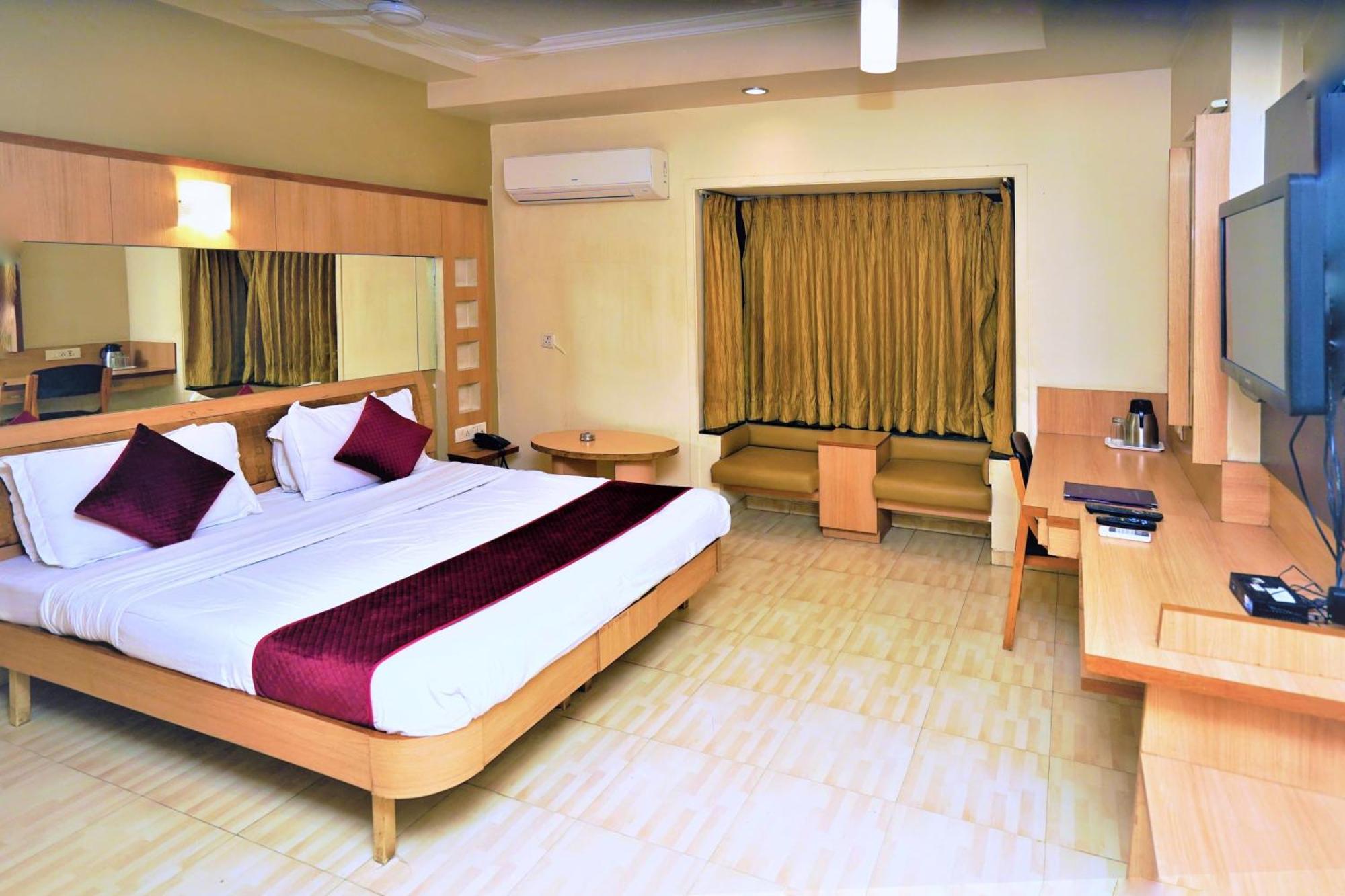 New Hotel Europa Inn Rajkot Luaran gambar