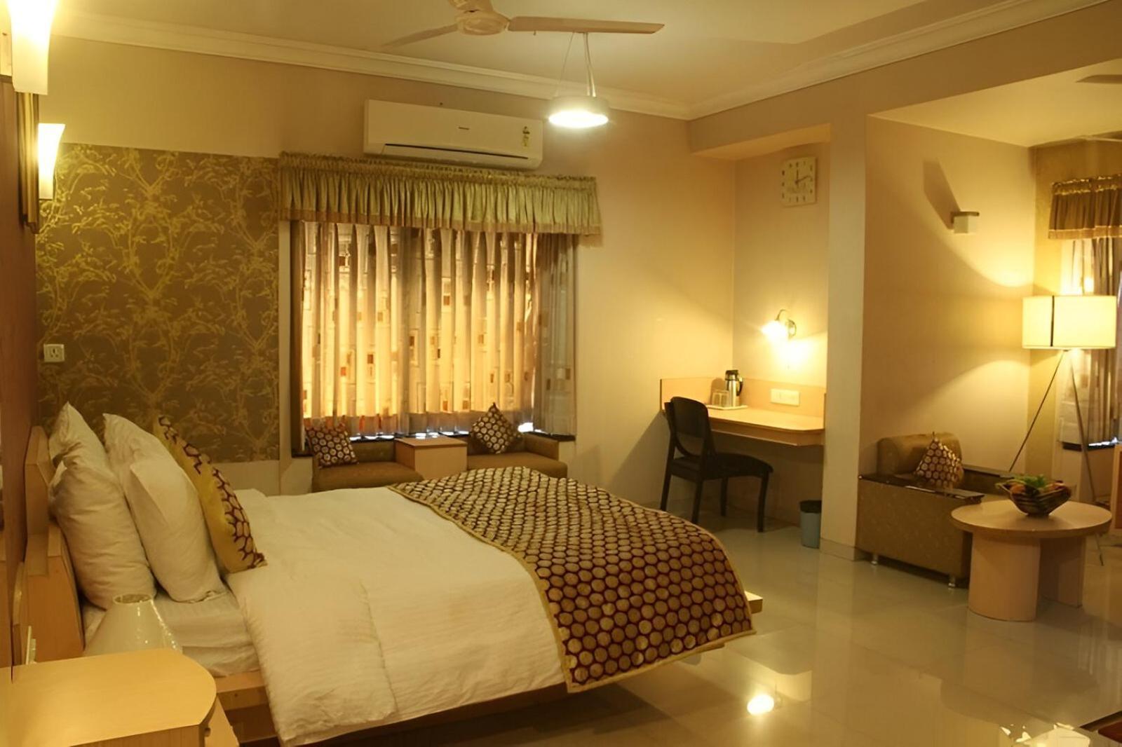 New Hotel Europa Inn Rajkot Luaran gambar
