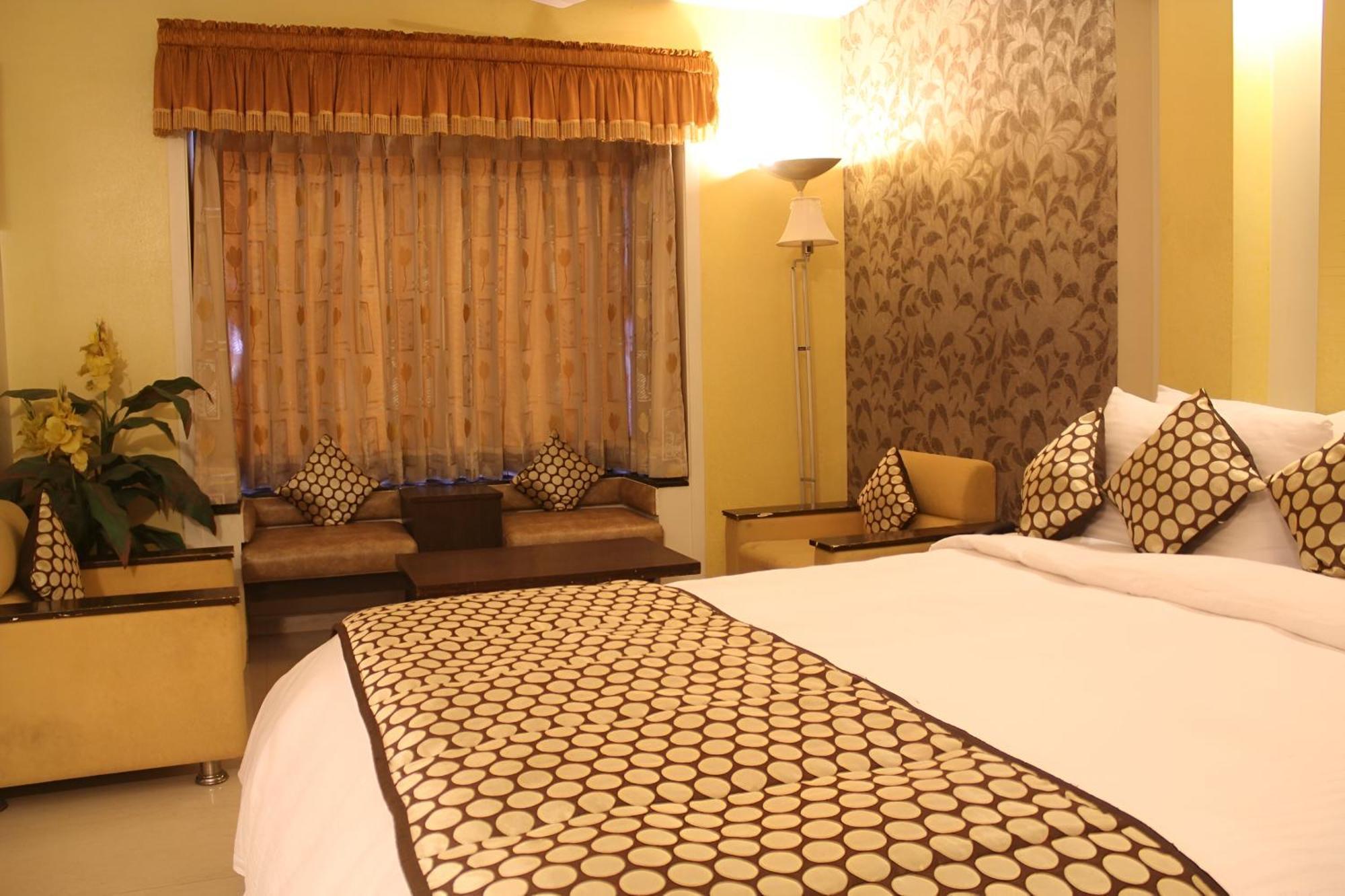 New Hotel Europa Inn Rajkot Luaran gambar